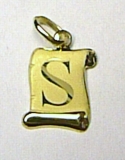 Zlatý přívěsek - zlaté písmenko S na pergamenu 0,4gr T037