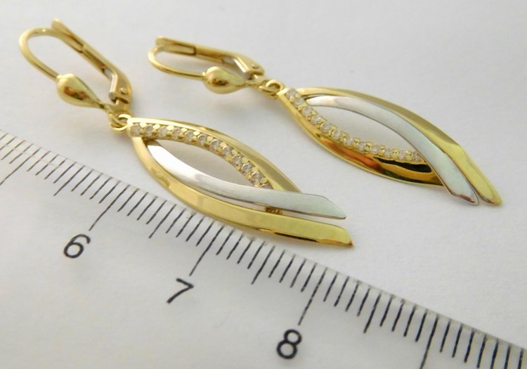 Klenoty Budín Mohutné gravírované zlaté visací náušnice poseté zirkony 585/3,31gr HK2003