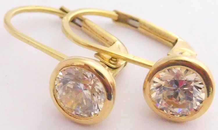 Klenoty Budín Klasické zlaté náušnice s kulatými zirkony na patent 585/2,40gr HK2019