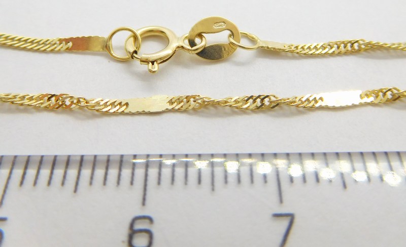 Klenoty Budín Pevný přívěskový zlatý řetízek TWIST S DESTIČKOU 585/1,75gr 45cm HK6304