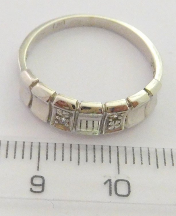 Klenoty Budín Zlatý prsten z bílého zlata osázený zirkony 585/2,40gr vel.52 HK1036