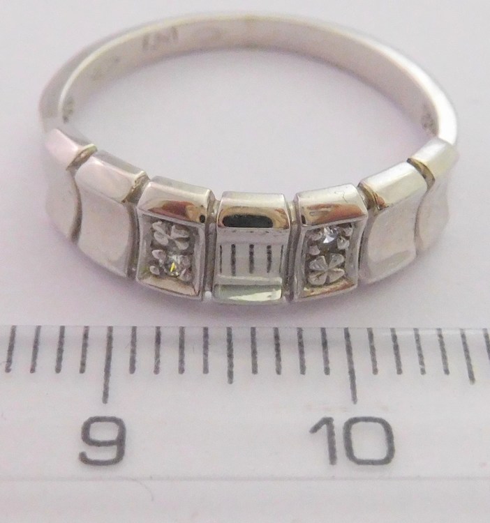 Klenoty Budín Zlatý prsten z bílého zlata osázený zirkony 585/2,40gr vel.52 HK1036