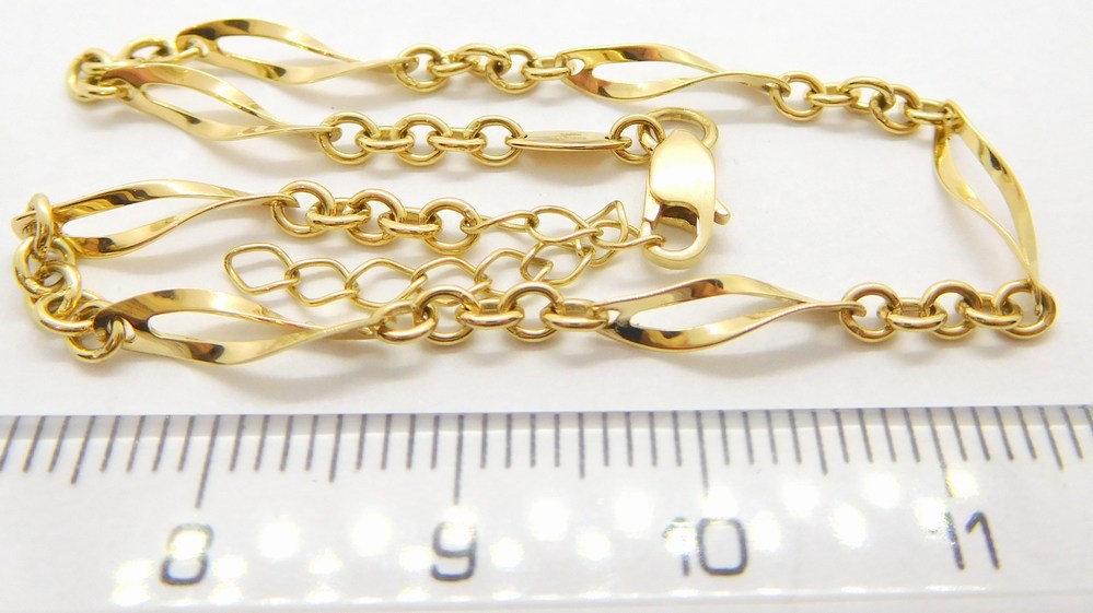 Klenoty Budín Dámský zlatý hladký náramek ze žlutého zlata 585/2,53gr 17+3cm HK7039