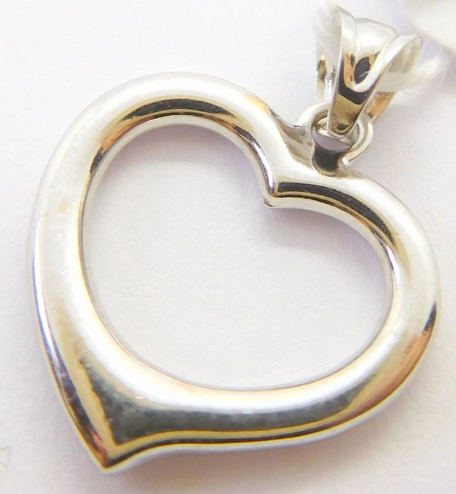 Klenoty Budín Zlatý přívěsek z bílého zlata - zlaté srdíčko hladké 585/0,63gr HK3273