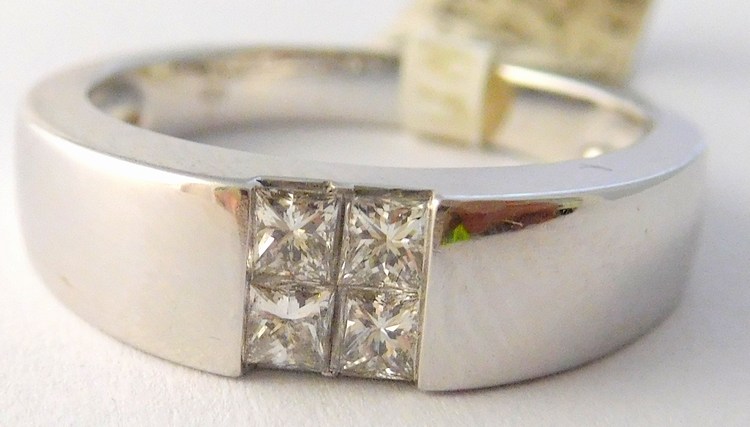 Klenoty Budín Masivní diamantový prsten z bílého zlata s brilianty 585/4,0gr vel. 55 3860071