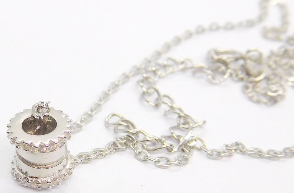 Klenoty Budín Dámský stříbrný náhrdelník s pohyblivým přívěškem se zirkony 925/1000 40+5cm 031113500001