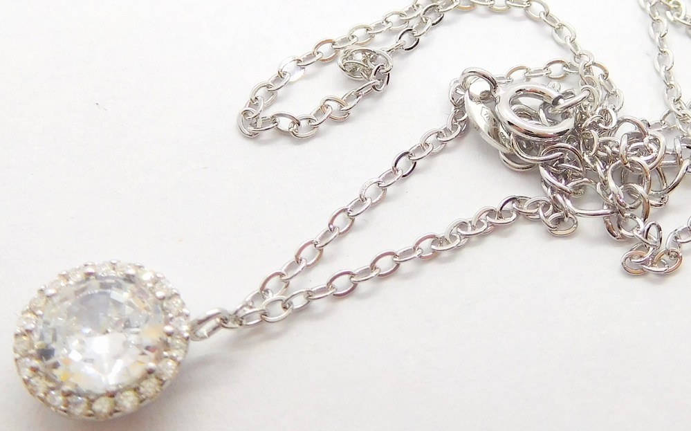 Klenoty Budín Dámský stříbrný náhrdelník se zirkony 925/1000 40+5cm 031113600002