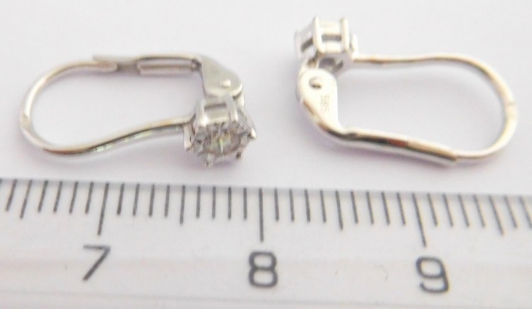 Klenoty Budín Diamantové náušnice z bílého zlata DIAMANT 2x0,18CT 585/1,47gr 3882512