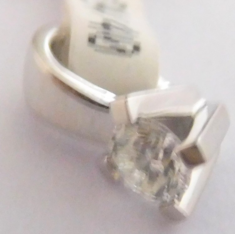 Klenoty Budín Zlatý diamantový jemný přívěsek s diamantem 0,10CT 585/0,32gr 3973134