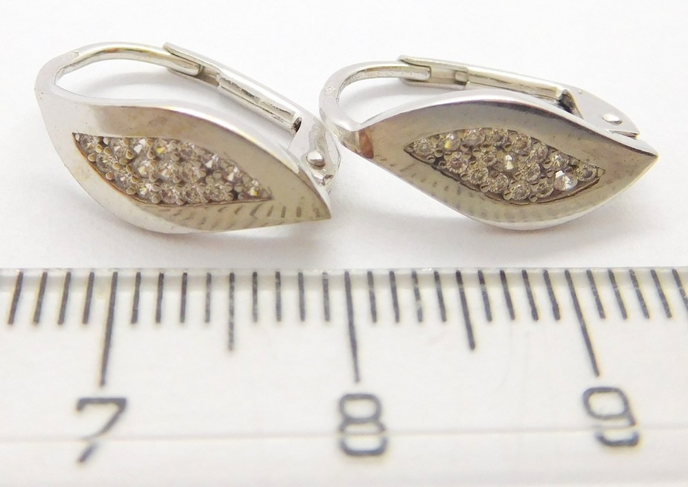 Klenoty Budín Dámské zlaté náušnice z bílého zlata se zirkony 585/2,05gr HK2288