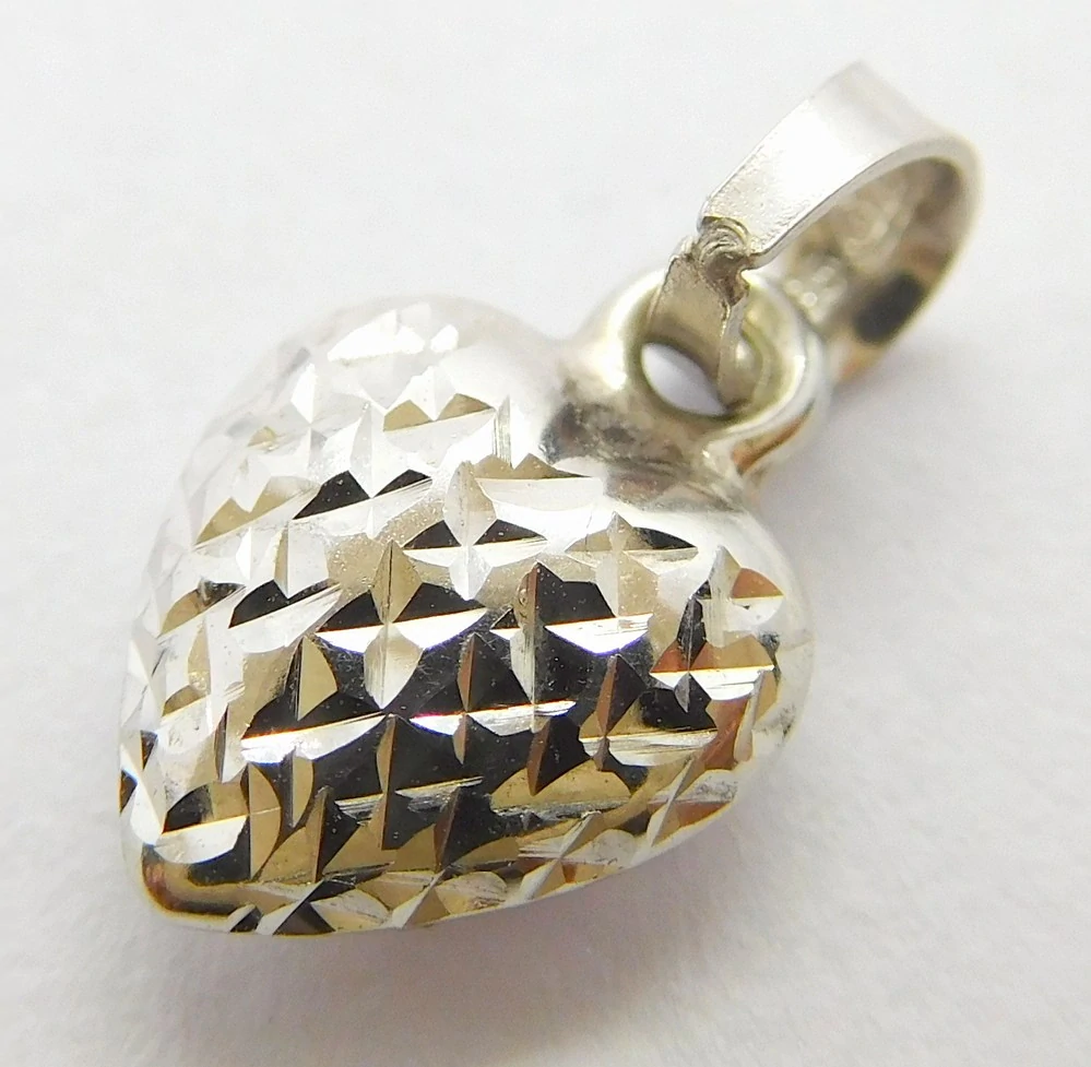 Klenoty Budín Dámský zlatý přívěsek srdíčko z bílého zlata 585/0,31gr 02592