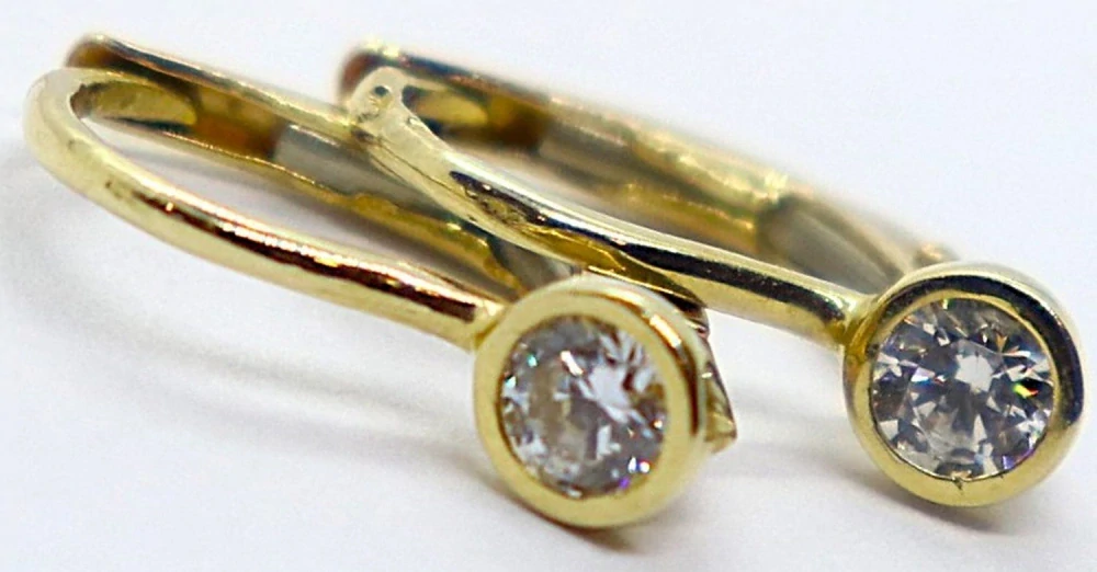 Klenoty Budín Dívčí klasické zlaté náušnice se zirkony na patent 585/1,25gr HK2384