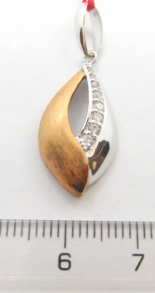 Klenoty Budín Dámský stříbrný přívěsek posetý zirkony matný rose gold 925/1000 VL001