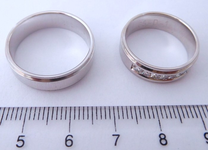 Exkluzivní zlaté snubní prsteny Couple 585/1000 s diamanty 65D1
