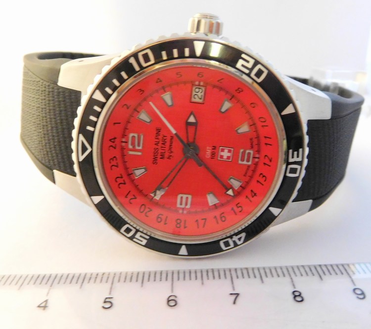 Luxusní pánské vodotěsné hodinky Swiss Alpine Millitary Grovana 1606.1836 SAM