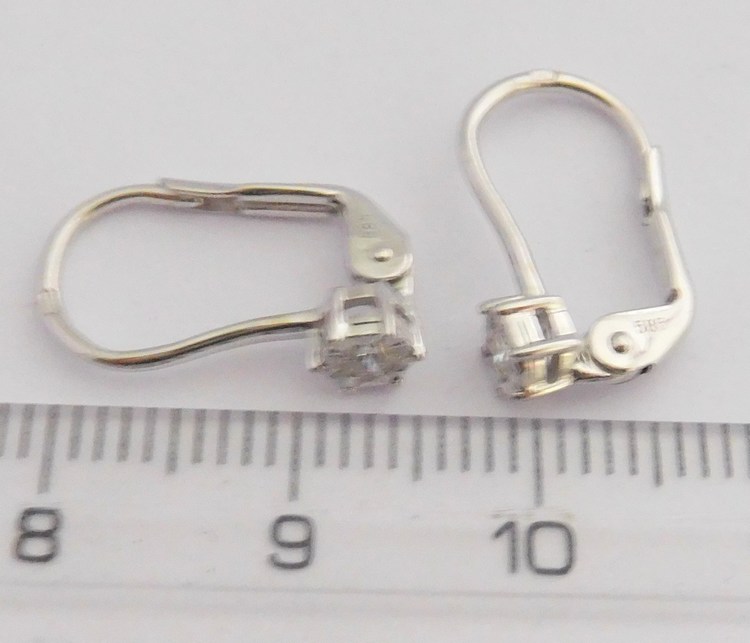 Klenoty Budín Diamantové náušnice z bílého zlata DIAMANT 2x0,18CT 585/1,47gr 3882512