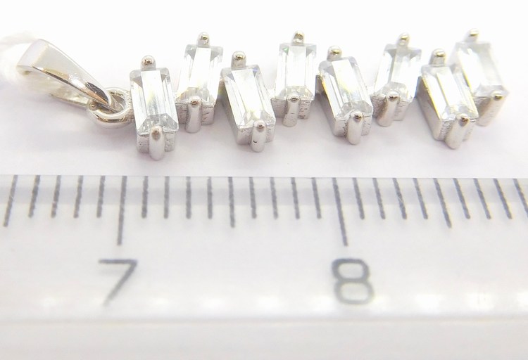 Klenoty Budín Zlatý přívěsek z bílého zlata se zirkony 585/1,35gr HK3026