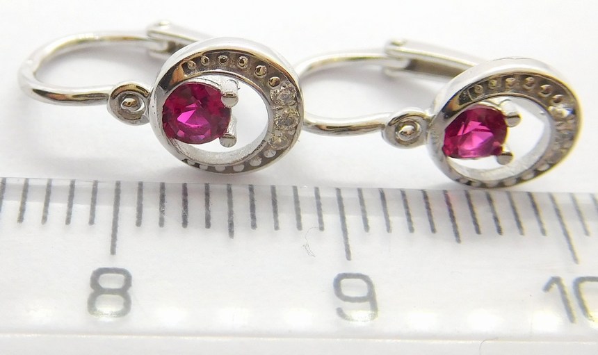 Klenoty Budín Dětské zlaté náušnice z bílého zlata se zirkony a červenými rubíny 585/1,27gr HK2115