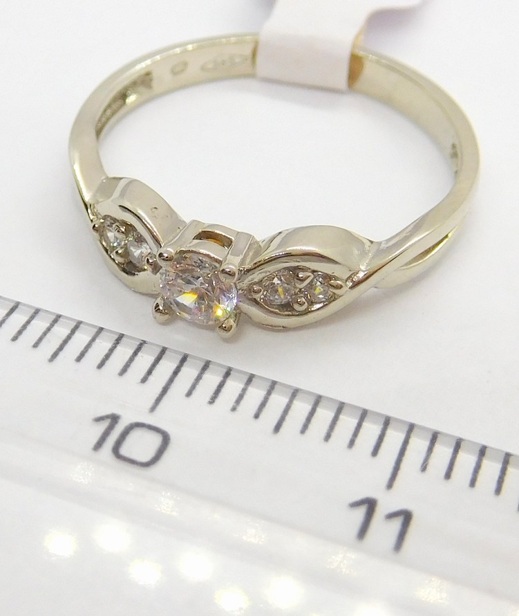 Klenoty Budín Dámský zásnubní zlatý prstn z bílého zlata se zirkony  585/2,19gr vel. 55 HK1090