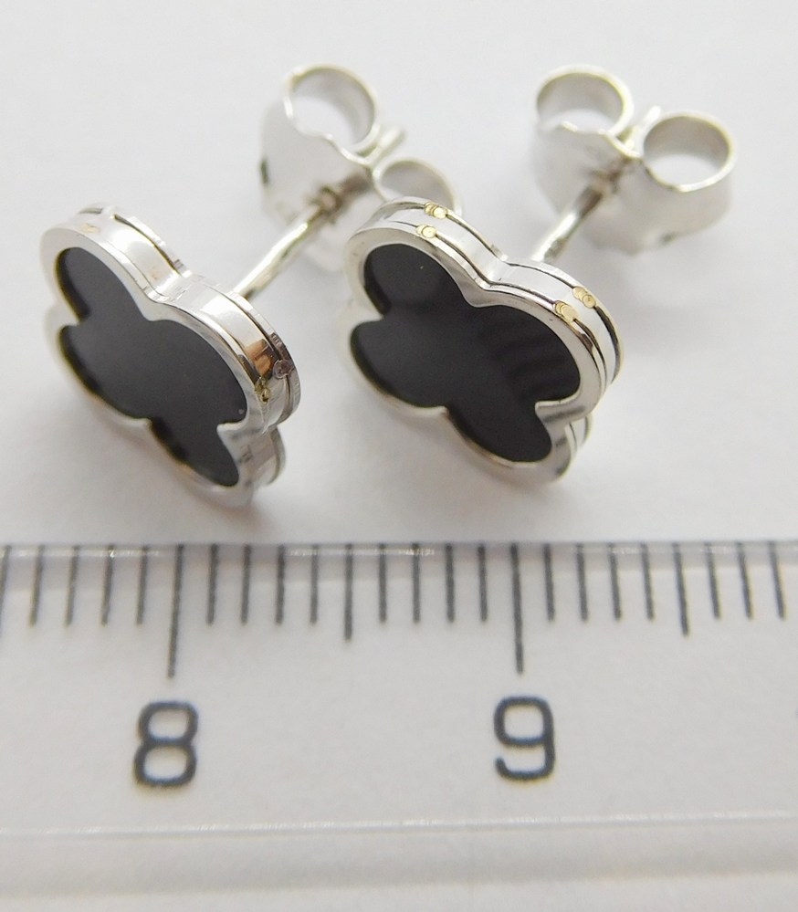 Klenoty Budín Dámské zlaté náušnice z bílého zlata s černým smaltem čtyřlístek 585/1,62gr HK2201