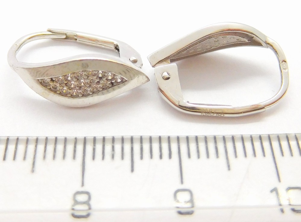 Klenoty Budín Dámské zlaté náušnice z bílého zlata se zirkony 585/2,05gr HK2288