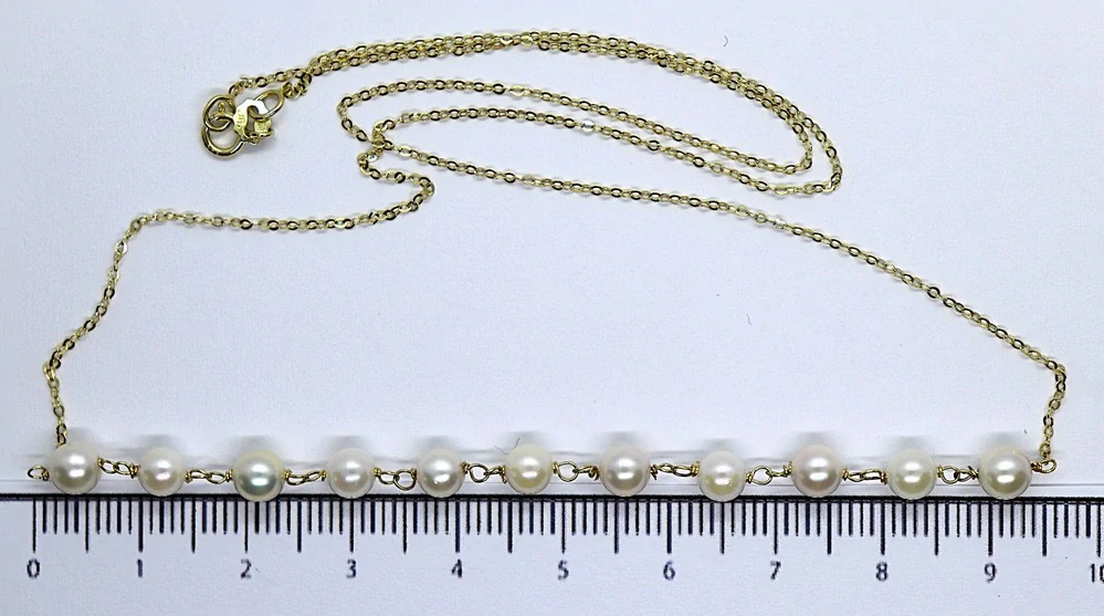 Klenoty Budín Dámský zlatý náhrdelník s bílými perlami 585/2,54gr 45cm HK4066