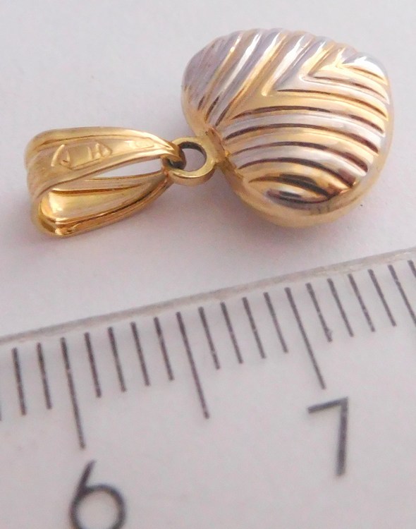 Klenoty Budín Zlaté velké duté srdíčko z bílého a žlutého zlata s gravírováním 585/0,87gr H714