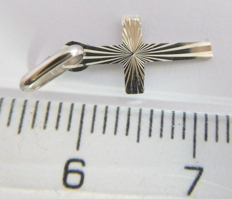 Klenoty Budín Gravírovaný zlatý křížek z bílého zlata - přívěsek 585/0,25gr H503