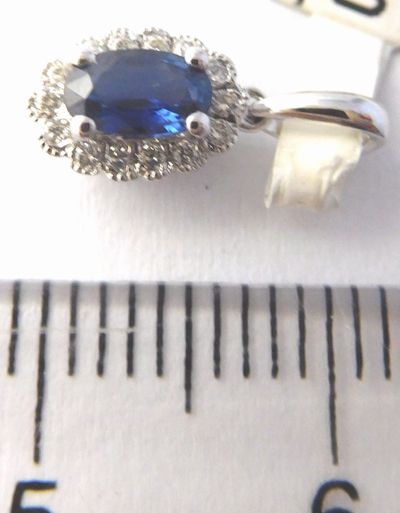 Luxusní diamantový přívěsek z bílého zlata s modrým safírem 585/0,65gr 3870320