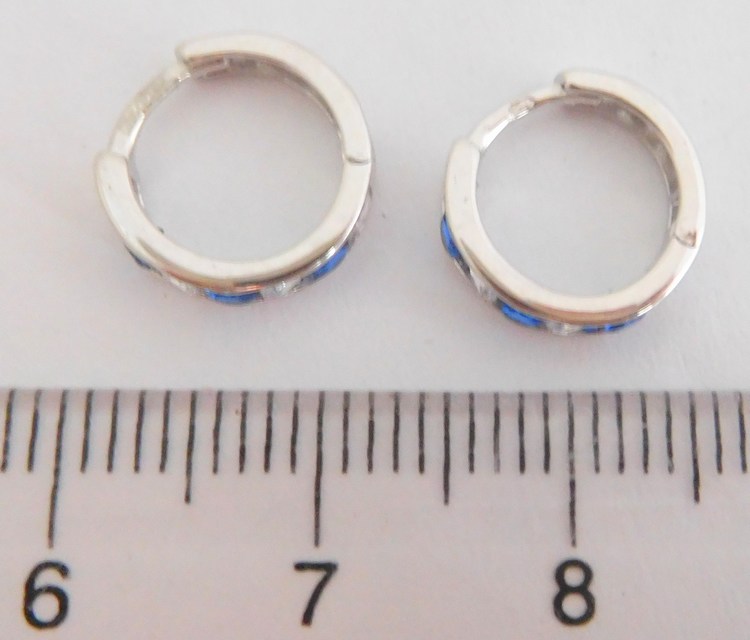 Klenoty Budín Zlaté dívčí kruhy s modrými safíry a zirkony pr.12mm 585/1,51gr HK2510