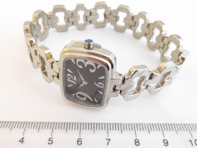 Dámské švýcarské luxusní hodinky Grovana 4539.1 se safírovým sklem