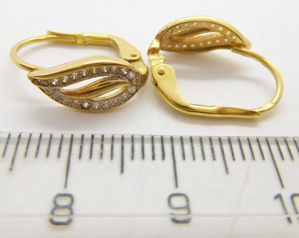 Klenoty Budín Dámské klasické zlaté náušnice se zirkony na patent 585/1,77gr HK2294