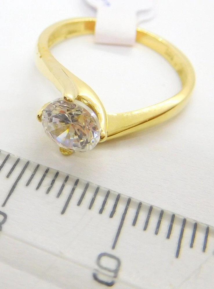 Klenoty Budín Zásnubní dámský zlatý prsten 585/2,15gr vel. 50 HK1231