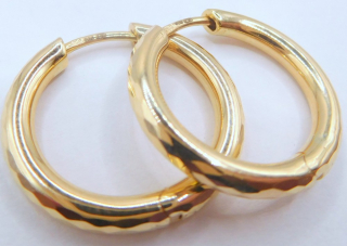 Klenoty Budín Masivní dámské gravírované zlaté kruhy o průměru 20mm 585/2,15gr HK2471